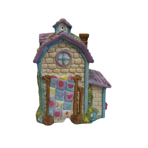 Bunnyville Illuminated Porcelain Easter House "Quilt Shop" Collectible Figurine - Picture 4 of 7